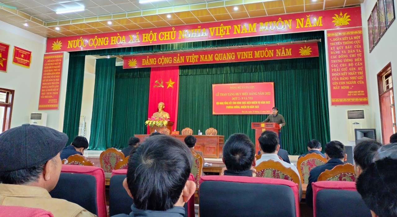 Đảng bộ xã Đa  Lộc tổ chức Lễ trao tặng Huy hiệu Đảng đợt 2-9 và 7/01.  Tổng kết công tác Đảng năm 2022, triển khai phương hướng, nhiệm vụ năm 2023